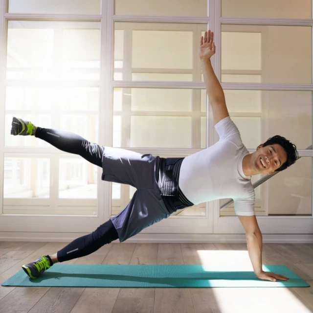 ACTIVEMOVE Back Support 4 Stays No Large Black