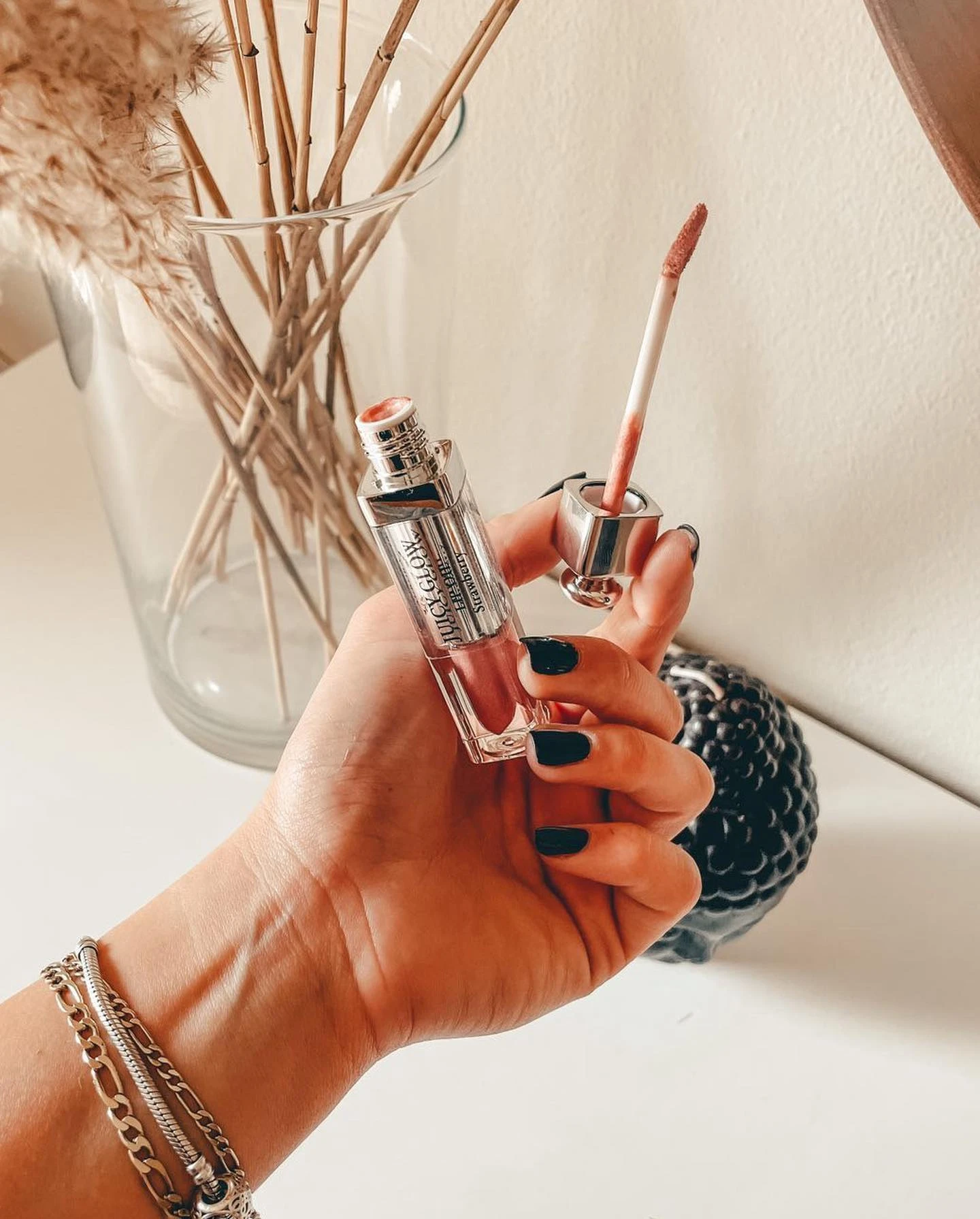 AURORA Juicy Glow Lip Oil Strawberry 4ml